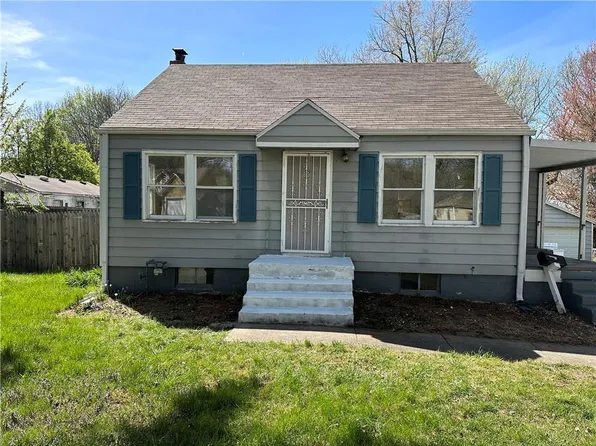 8504 Greenwood Rd, Raytown, MO 64138