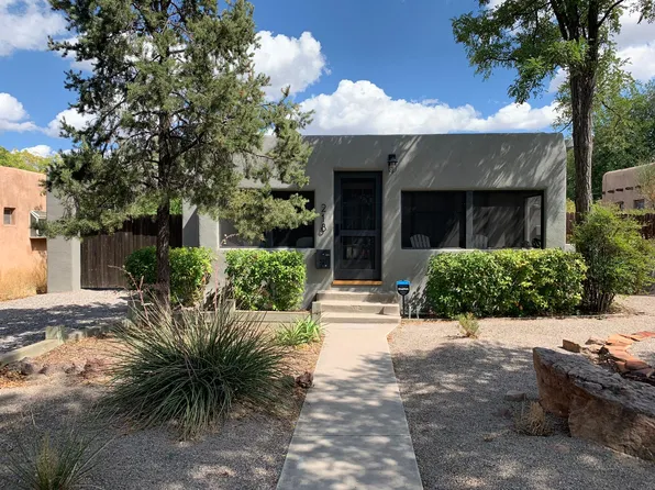 218 Richmond Dr SE #C, Albuquerque, NM 87106