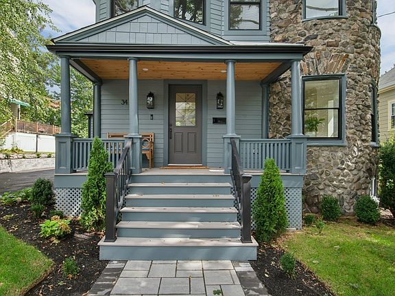 2nd image of 34 Addison St