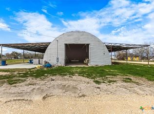 108 Palacios, La Ward, TX 77970