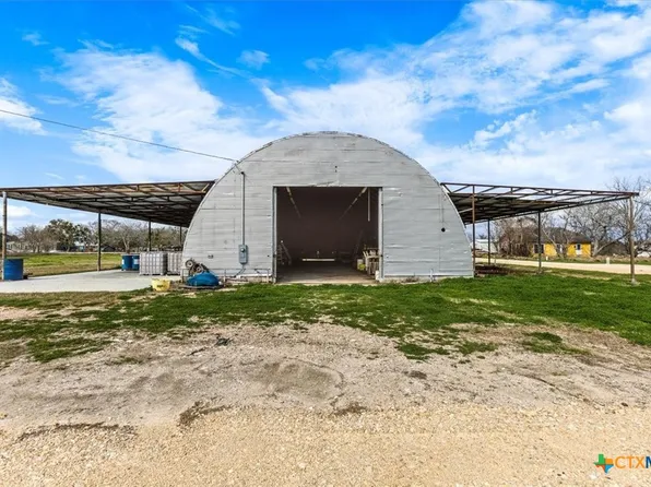 108 Palacios, La Ward, TX 77970