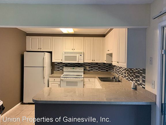 3rd image of 501 SW 75th St APT A2