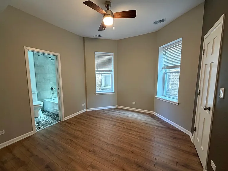 4739 N Kedvale Ave #1 — Photo 3
