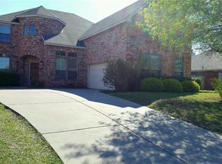 914 Countryside Dr, Cedar Hill, TX 75104