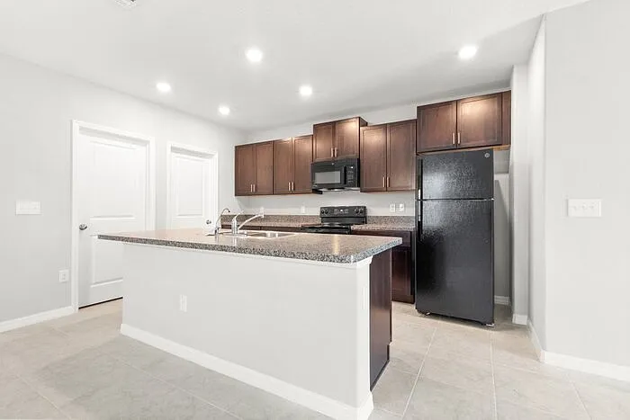 4305 Romano Busciglio St — Photo 6