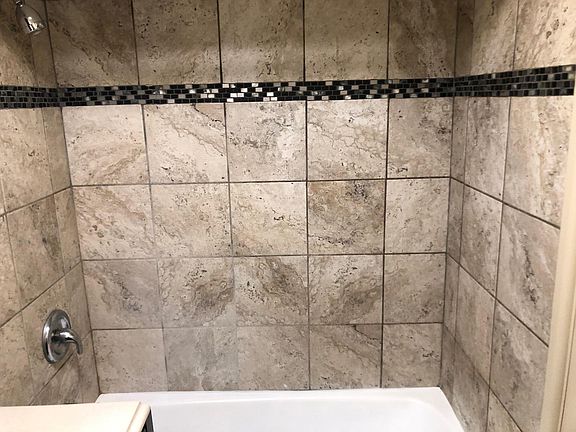 5th image of 10004 Holly Ln APT Gs