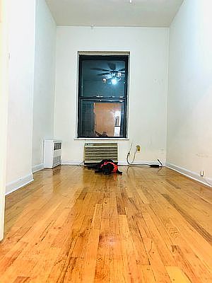 5th image of 36 W 83rd St #4R