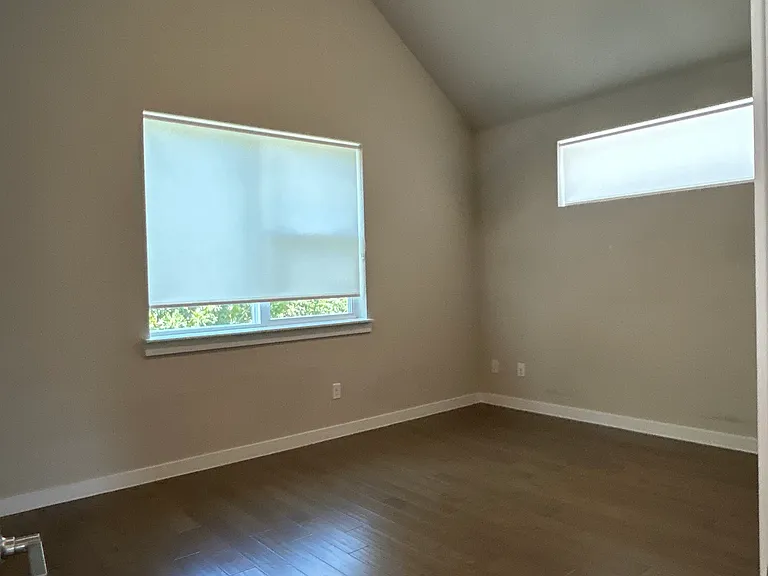 1229 Clifftop Ln — Photo 17