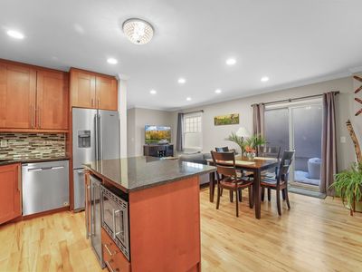 209 Adams St APT 2, Hoboken, NJ, 07030