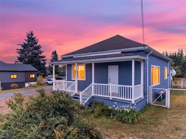 2807 Windermere Ave, Cumberland, BC V0R 1S0