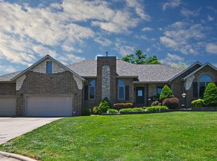 2608 N Rhodes Cir, Ozark, MO 65721