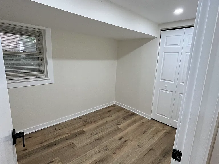Bedroom #2 Fits a queen/king bed