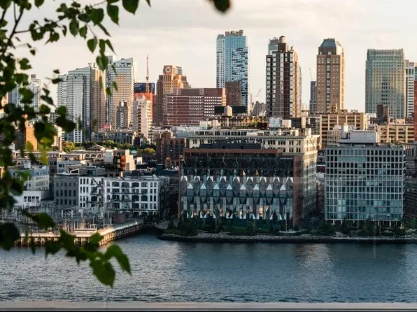 275 South Street image 18 of 22