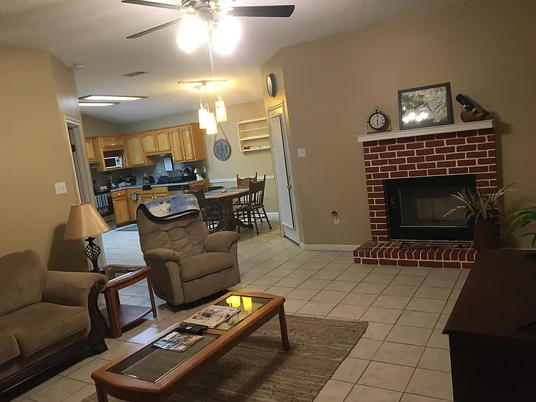 3613 Brightside Dr — Photo 2