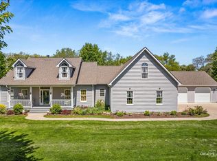 16073 Burr Oak Rd, Plano, IL 60545