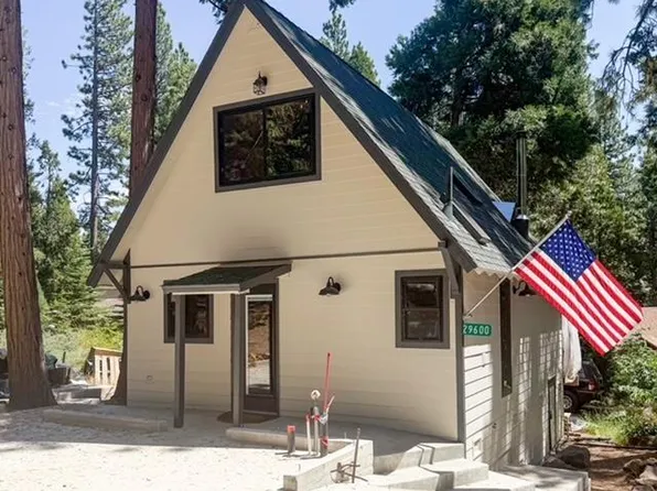 29600 Lassen Dr, Cold Springs, CA 95335