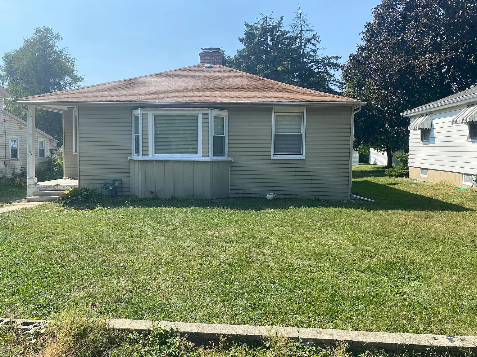 3 bed, 2200 sqft, $3,400 — Photo 1
