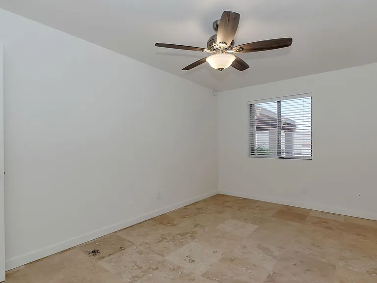 2720 N Beverly Ave — Photo 11