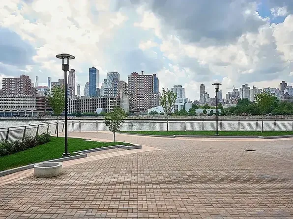 34-46 Vernon Boulevard image 18 of 18