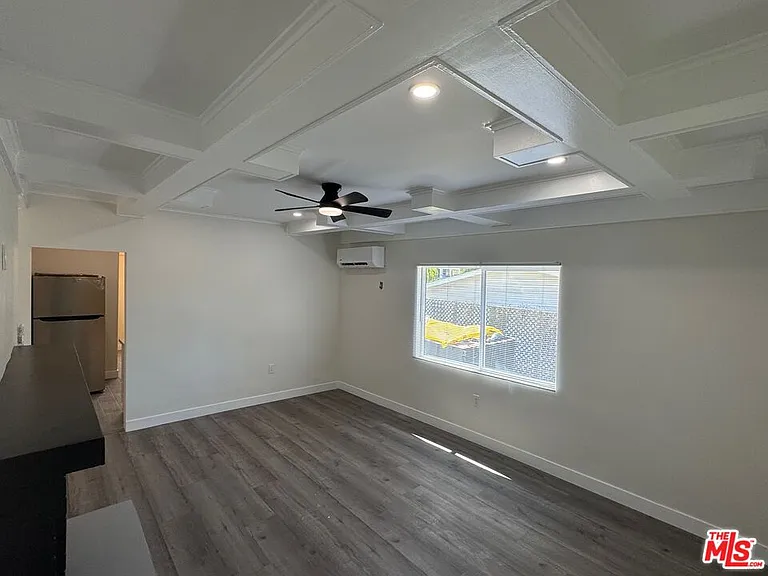 241 N Park View St #243 — Photo 10