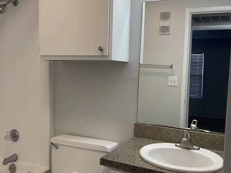 Summerwind Apartments — Photo 23