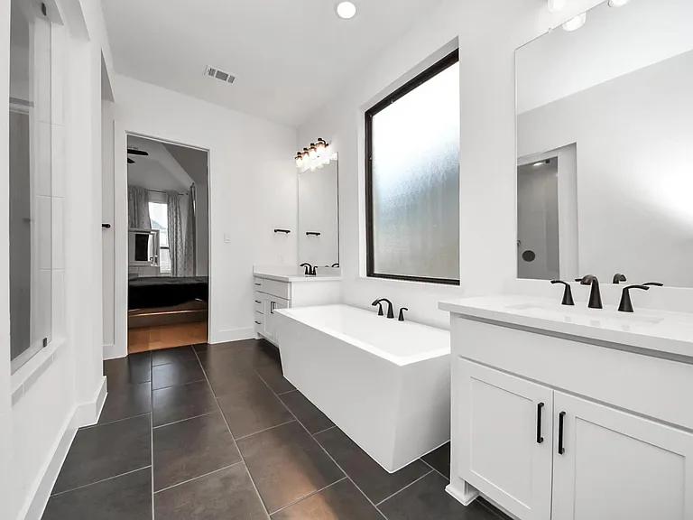 8906 Iron Forge Rd — Photo 16