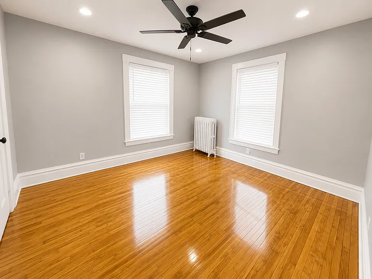 1720 Como Ave SE #0 — Photo 6