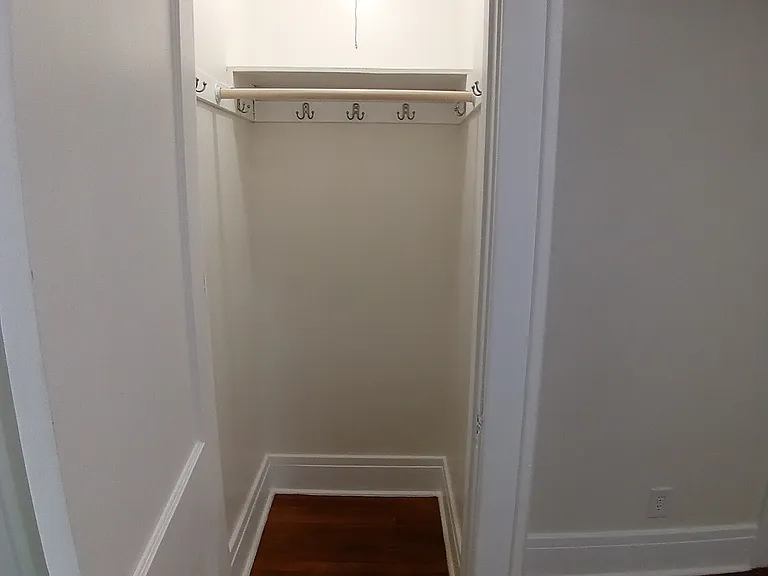 123 Onondaga Ave #2 — Photo 48