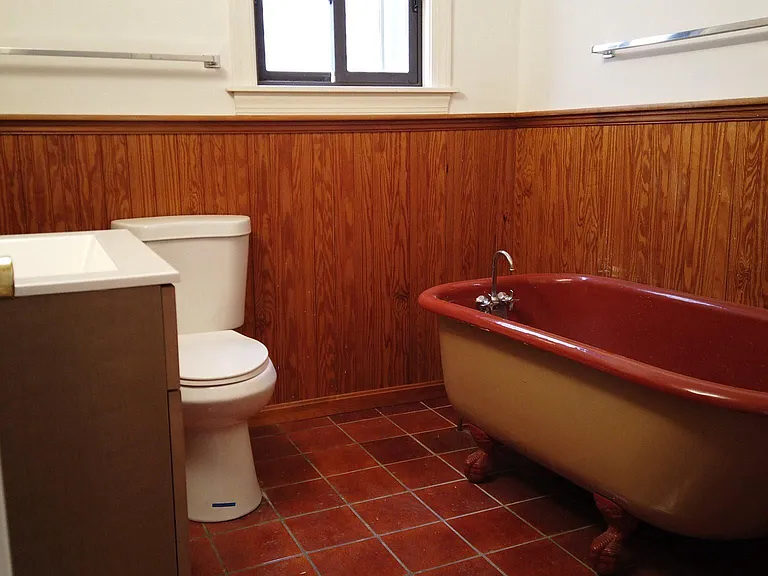 604 9th St NE #9 — Photo 14