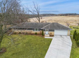 525 E 20th St, Kaukauna, WI 54130