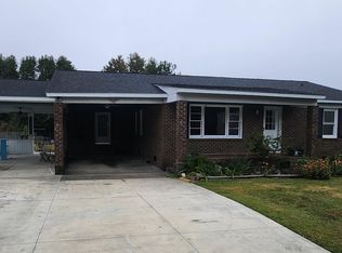 112 Galloway Rd, New Bern, NC 28560