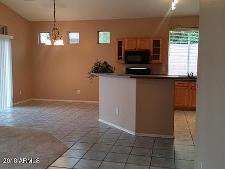 5th image of 2222 S Bernard