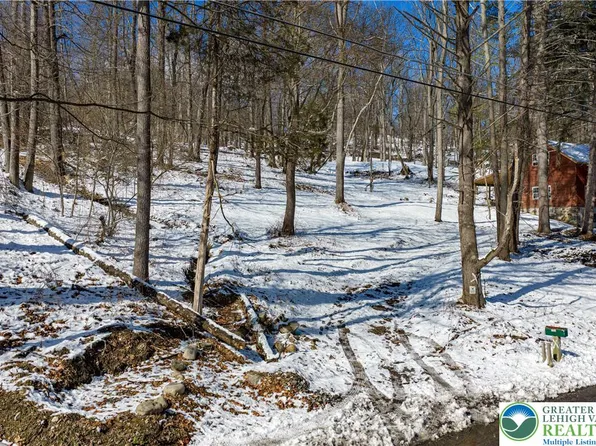 2058 River Rd, Mount Bethel, PA 18343