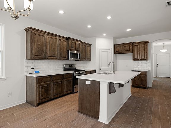 5th image of 8442 N 34th Ln