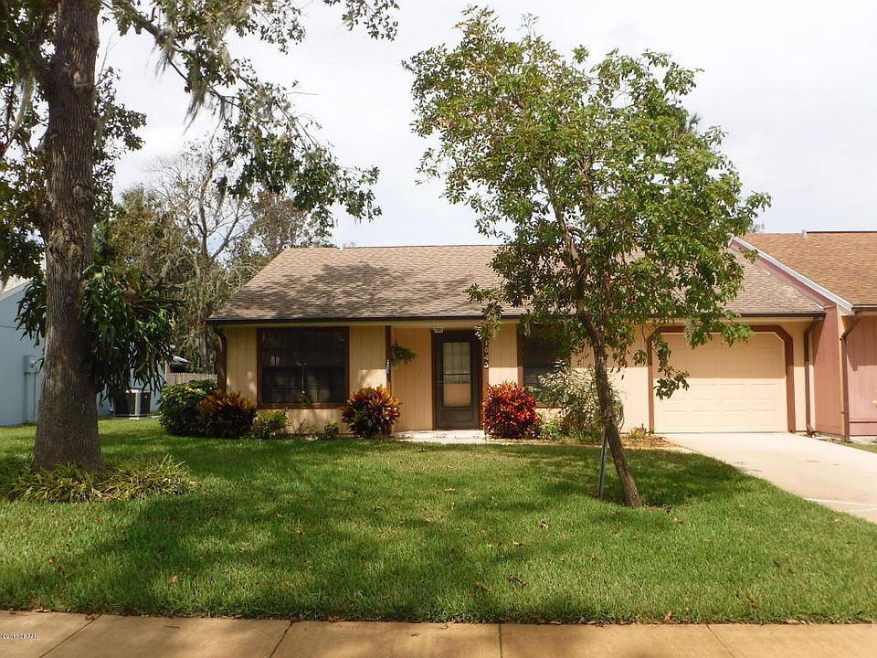 1st image of 1043 Oak Forest Cir
