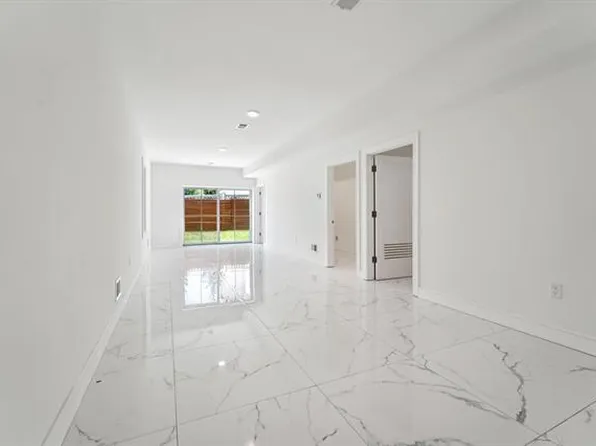 90 East 27th Street image 14 of 43