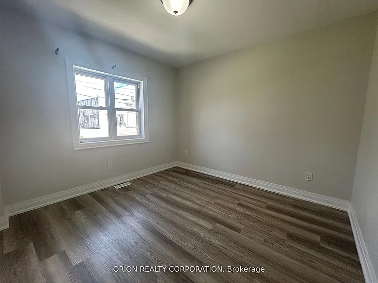 1016 Haig Blvd — Photo 9