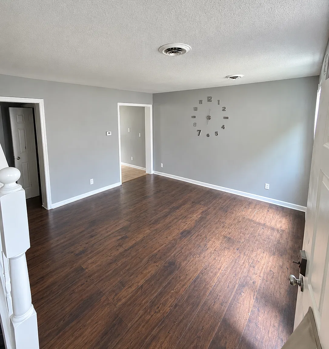 2 bed, 950 sqft, $2,000 — Photo 3