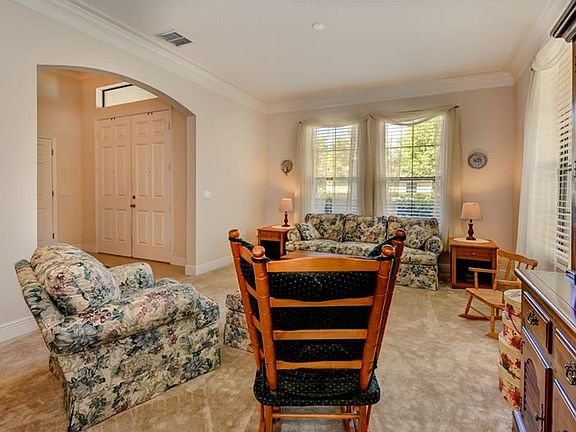 3rd image of 1553 Clapton Dr