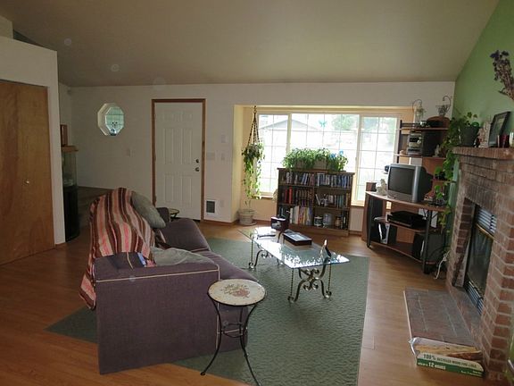 4th image of 21605 128th St E