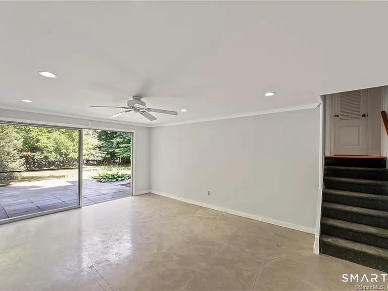 791 Newfield Ave — Photo 28