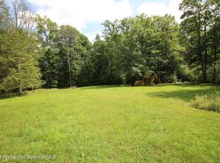 Living Waters Rd, Lake Ariel, PA 18436