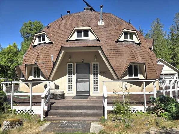 17230 Jonas Hill Lane SE, Rainier, WA 98576
