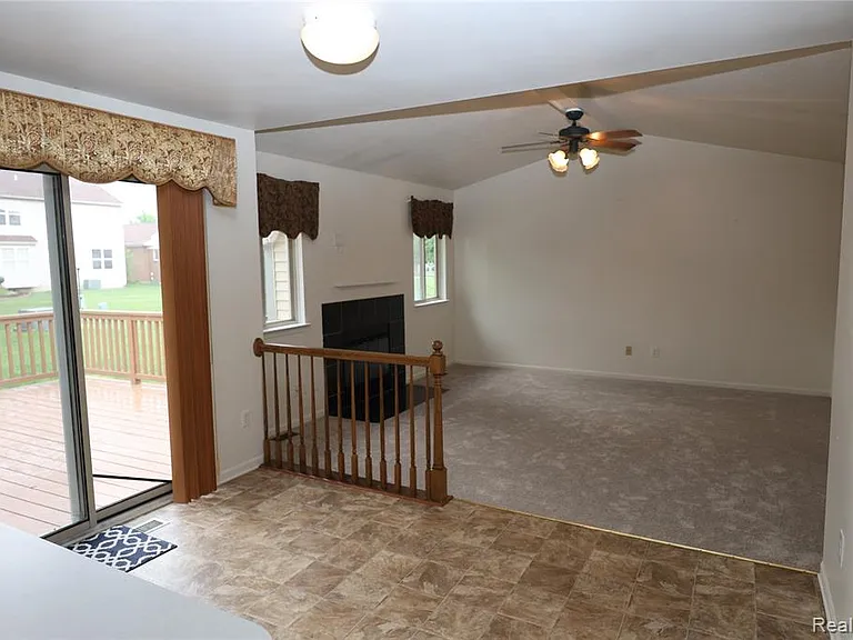 3361 Milcroft Ct — Photo 37