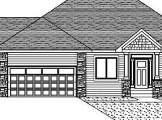 438 Mario Dr, Vadnais Heights, MN 55127