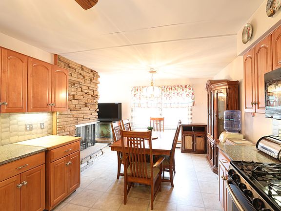 3rd image of 14319 S 92nd Ct