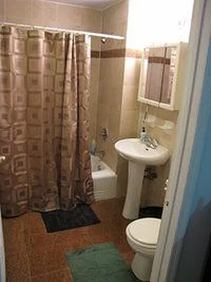 Rented by Gotham City Realty Group | media 24