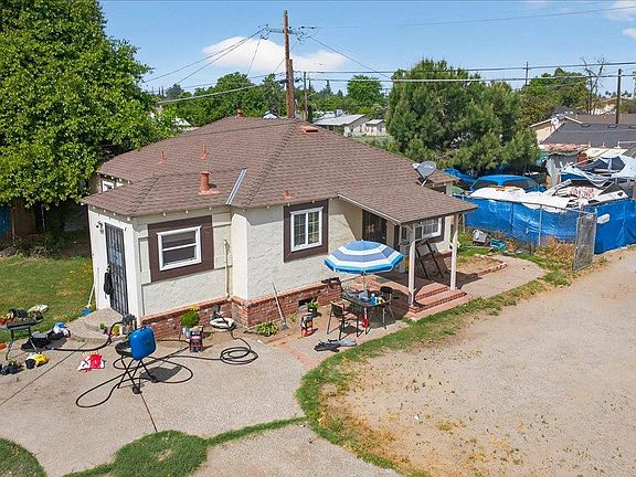 2nd image of 1328 E Fedora Ave