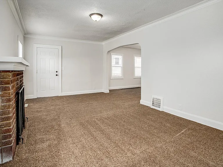 6210 Agnes Ave — Photo 11