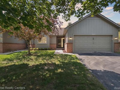 31535 Merriwood Park Dr, Livonia, MI, 48152